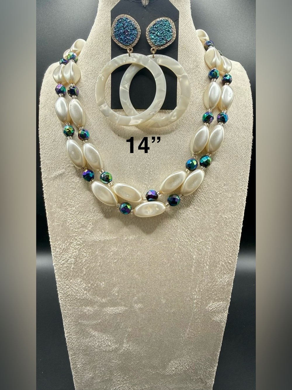 Vintage Pearl-Effect Necklace & Hoop Earrings Set - Ivory with Iridescent Beads